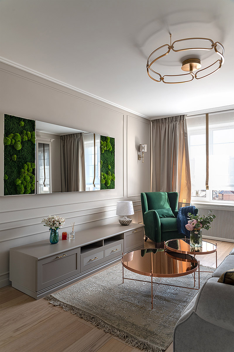 Elegant living room with Gaudi profiles, view 2