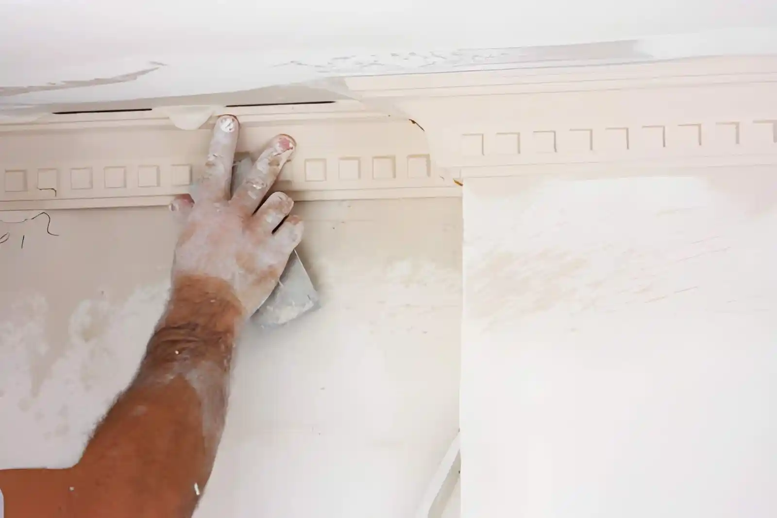 Polystyrene vs plaster coving: which is cheaper